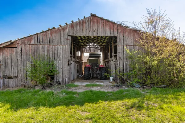 $2,900,000 | 1051 Smith Avenue, Hohenwald, TN 38462