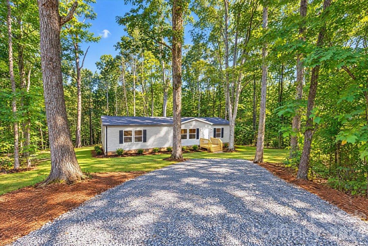 1020 Freedom Road Statesville, NC 28625 - Photo 25 of 27 Gallery Image 25