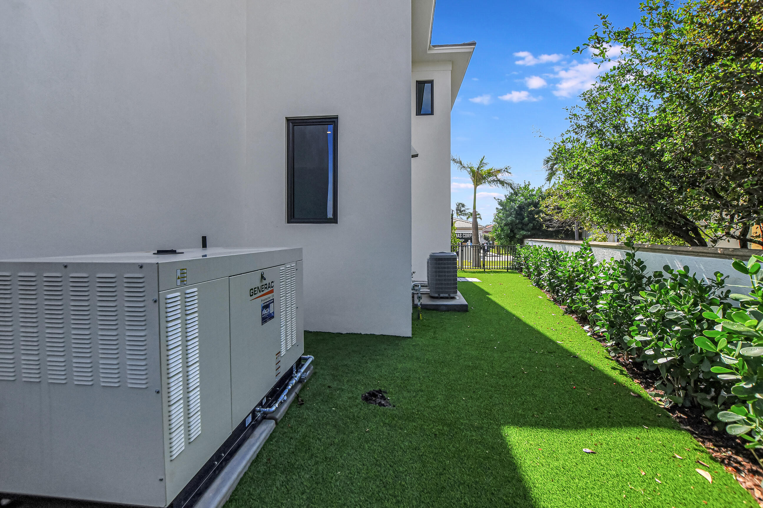 711 Northeast 32nd Street Boca Raton, FL 33431 - Photo 74 of 84 85_dsc_2916