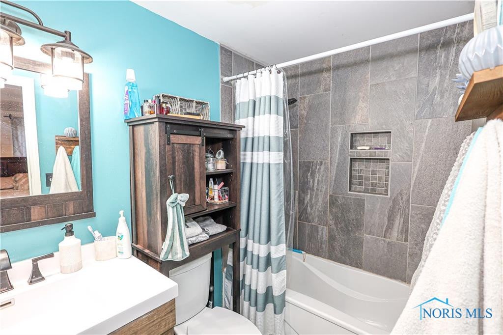 6010 Bay Shore Road Oregon, OH 43616 - Photo 11 of 14 Gallery Image 11