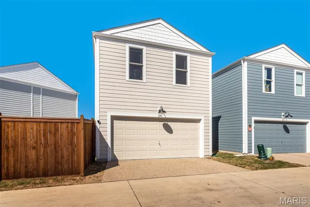 $363,900 | 120 Tiber Way, St. Charles, MO 63301