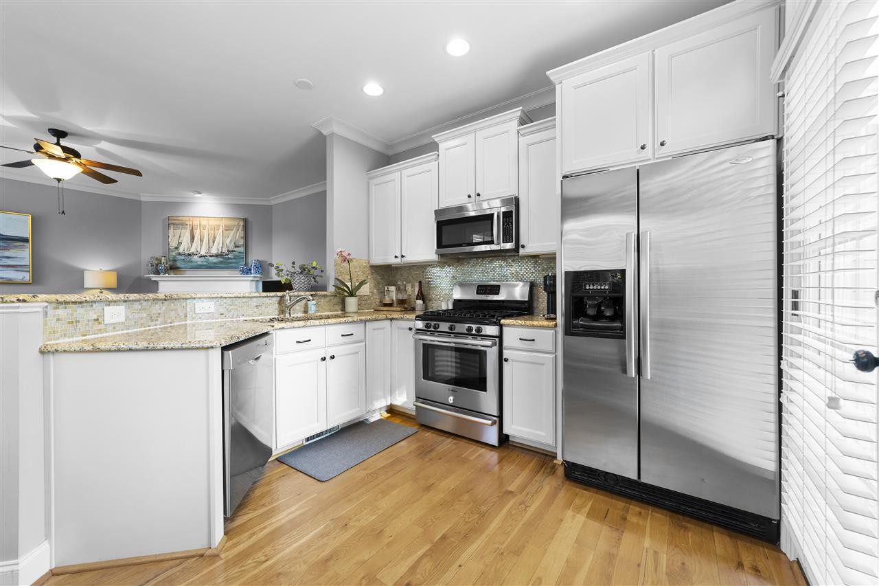 2749 Oberlin Road, Unit 103 Raleigh, NC 27608 - Photo 13 of 30 Photo 13