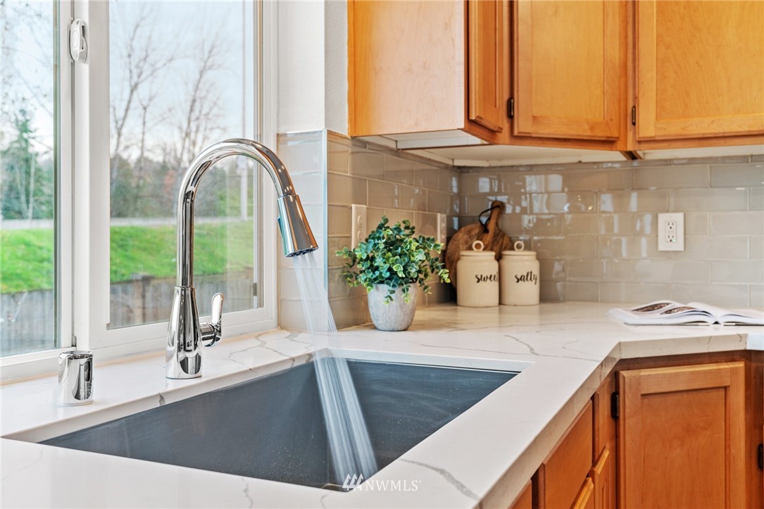 2106 Burnett Place South Renton, WA 98055 - Photo 11 of 31 Gallery Image 11