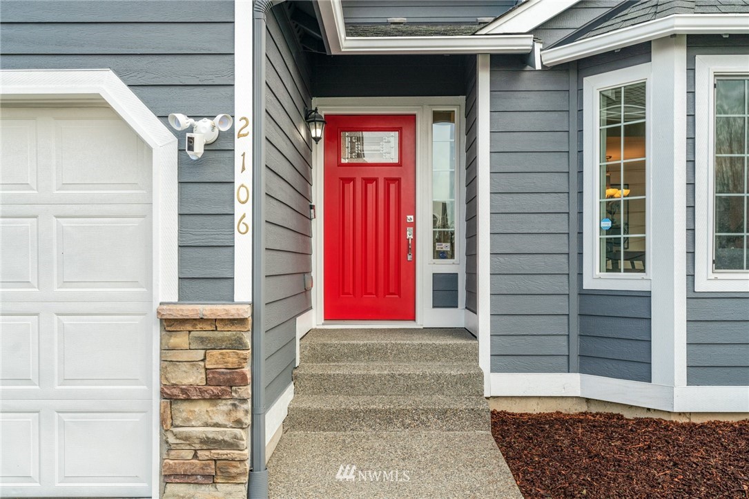 2106 Burnett Place South Renton, WA 98055 - Photo 3 of 31 Gallery Image 3