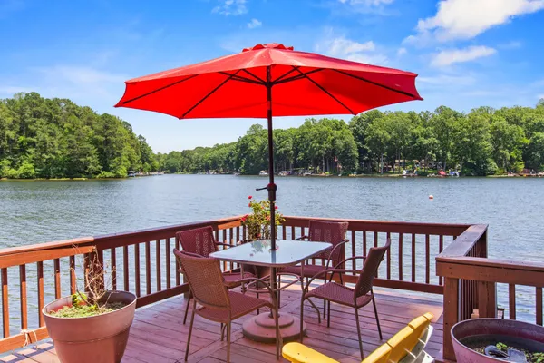 $799,900 | 322 Lake Caroline Drive, Ruther Glen, VA 22546