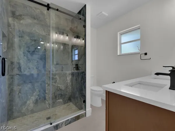 $2,300 | 2509 Academy Boulevard, Cape Coral, FL 33904