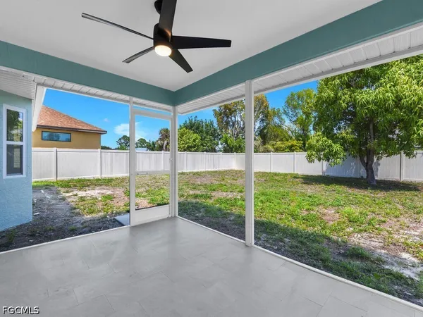 $2,300 | 2509 Academy Boulevard, Cape Coral, FL 33904