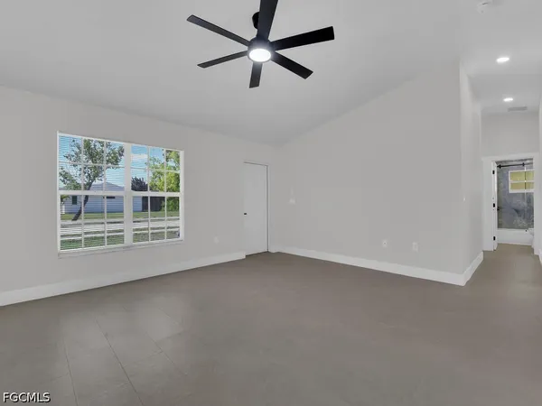 $2,300 | 2509 Academy Boulevard, Cape Coral, FL 33904