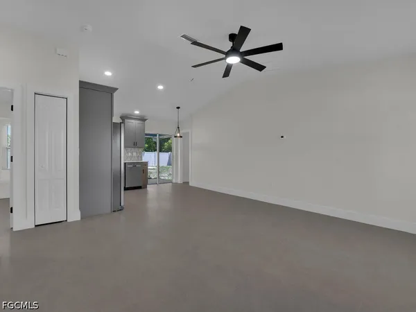 $2,300 | 2509 Academy Boulevard, Cape Coral, FL 33904