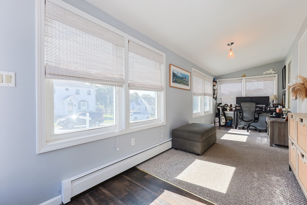 39 Dobson Road Braintree, MA 02184 - Photo 4 of 37 Gallery Image 4