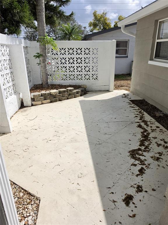 5440 Riddle Road Holiday, FL 34690 - Photo 9 of 31