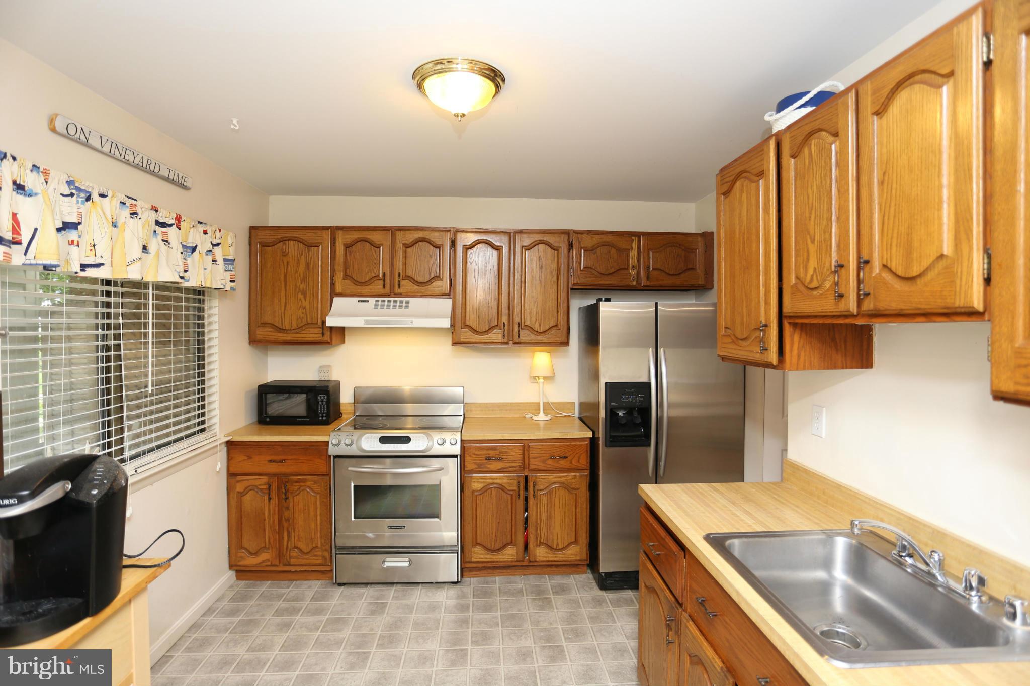 1035 Cedar Ridge Court Annapolis, MD 21403 - Photo 4 of 20 Kitchen