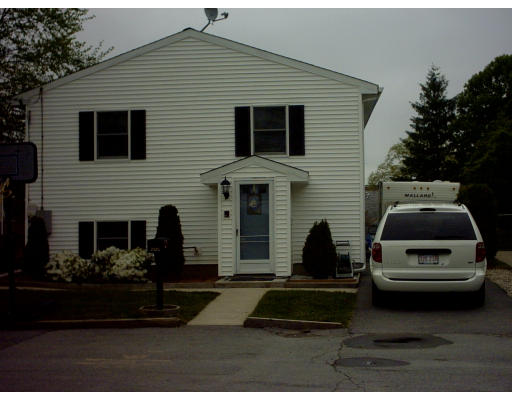 15 Hutton Street Fall River, MA 02720 - Photo 3 of 4 Gallery Image 3