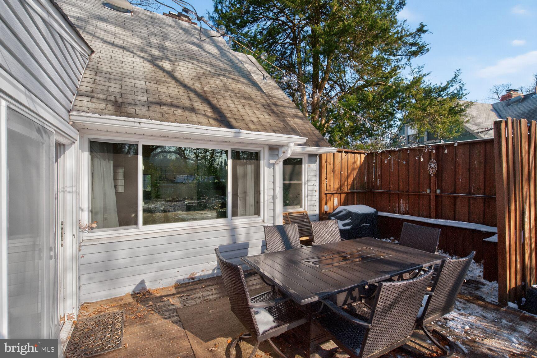 2802 Dawson Avenue Silver Spring, MD 20902 - Photo 11 of 30 Deck