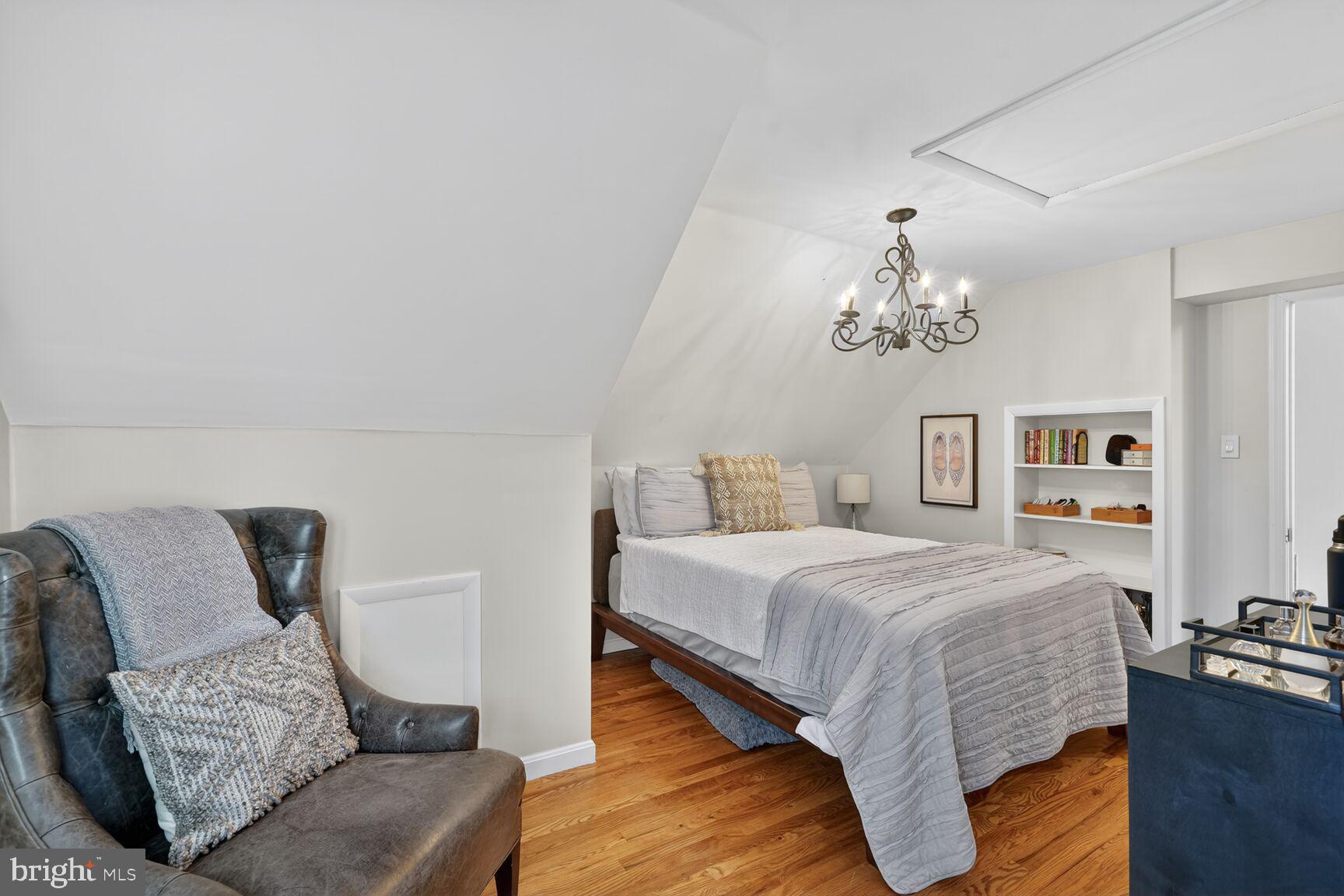 2802 Dawson Avenue Silver Spring, MD 20902 - Photo 21 of 30 Bedroom 3 of 4 - Upper Level