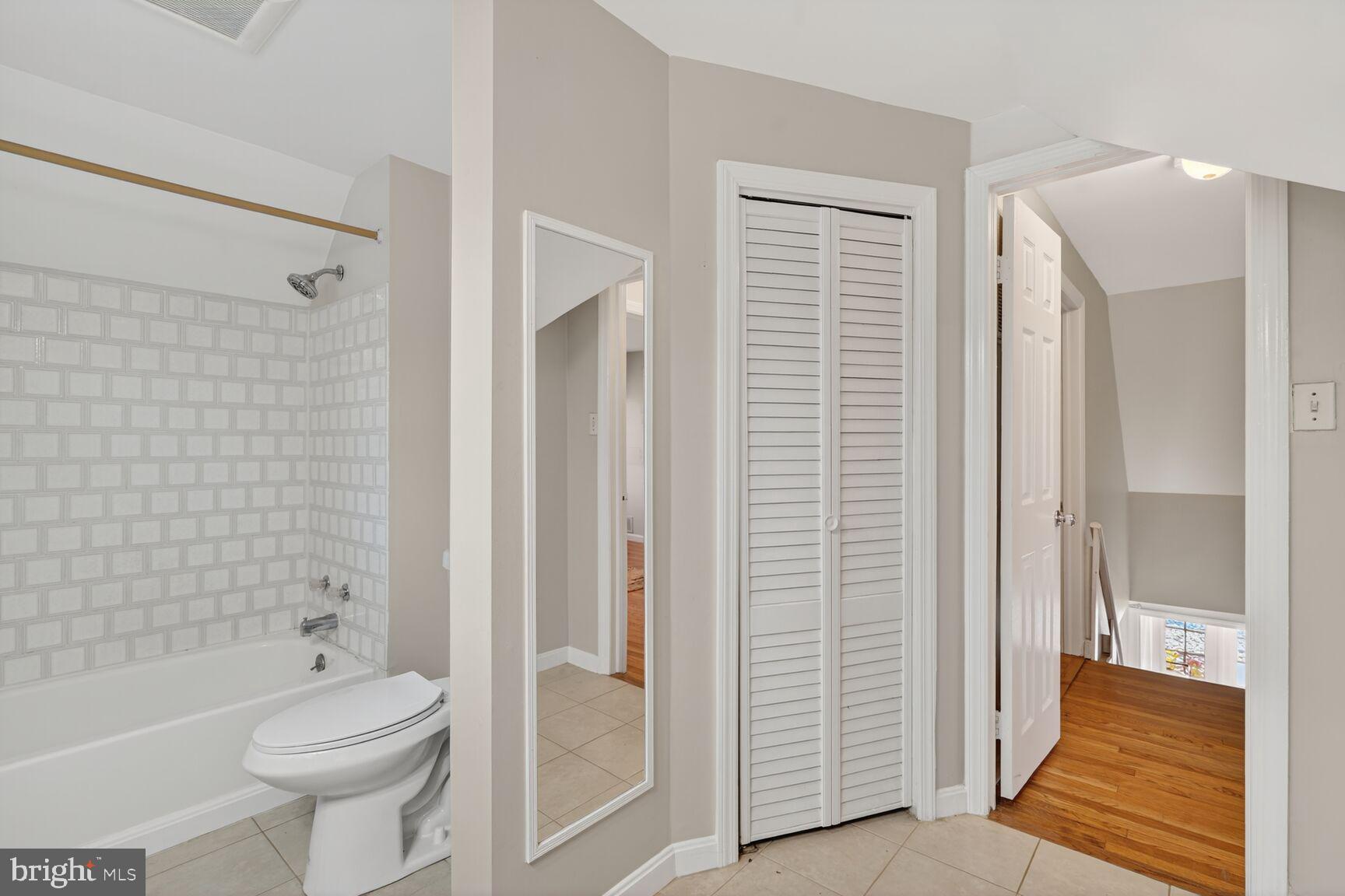 2802 Dawson Avenue Silver Spring, MD 20902 - Photo 25 of 30 Full Bath 2 of 2 - Upper Level