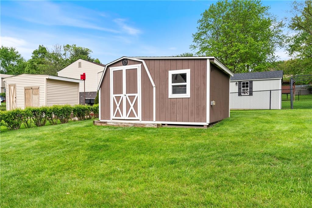 135 Fox Run Road Cranberry Township, PA 16066 - Photo 35 of 41 Gallery Image 35