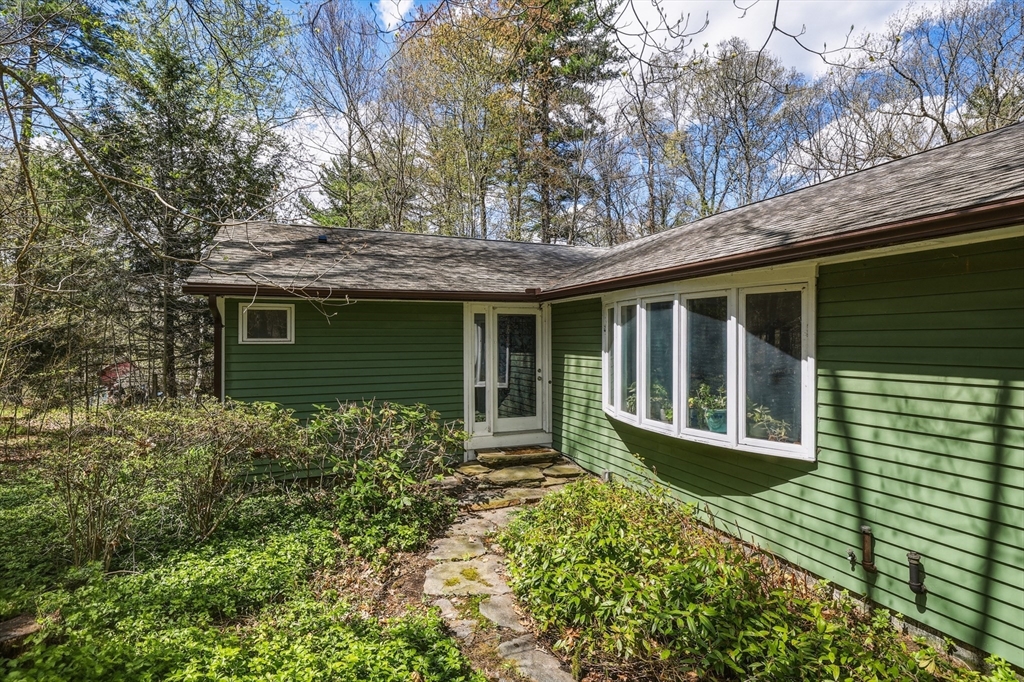 1360 Bay Road Amherst, MA 01002 - Photo 1 of 42 Gallery Image 1