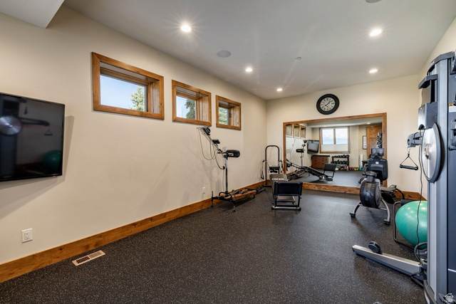 3911 Zermatt Street Eden, UT 84310 - Photo 34 of 50