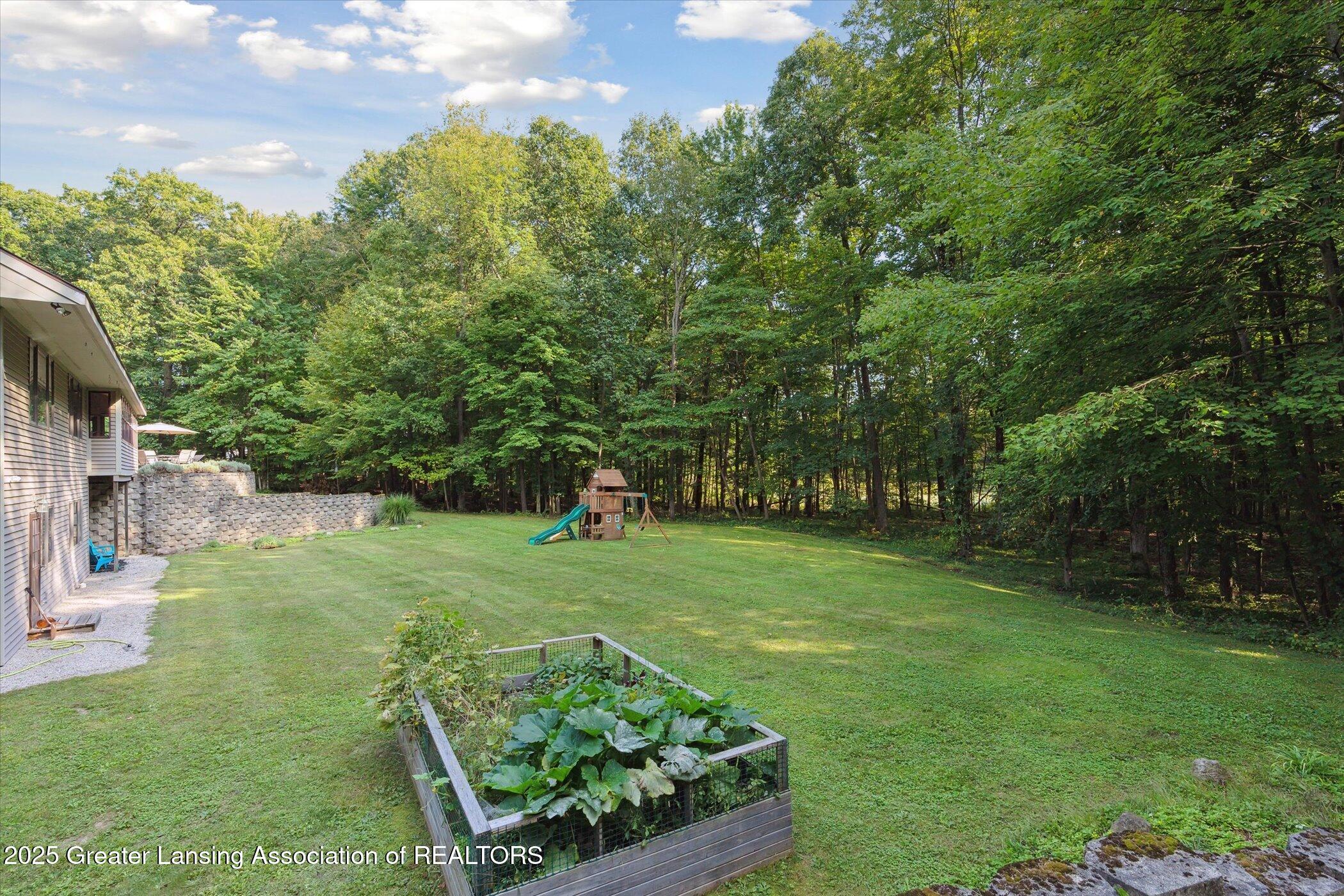 1670 Milton Road Williamston, MI 48895 - Photo 77 of 96 78-1670-Milton-Rd-Perry-MI-48872-WindowS