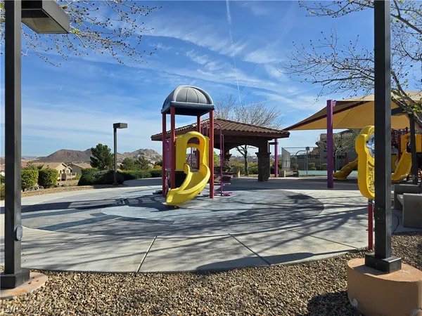 $5,500 | 927 Via Canale Drive, Henderson, NV 89011
