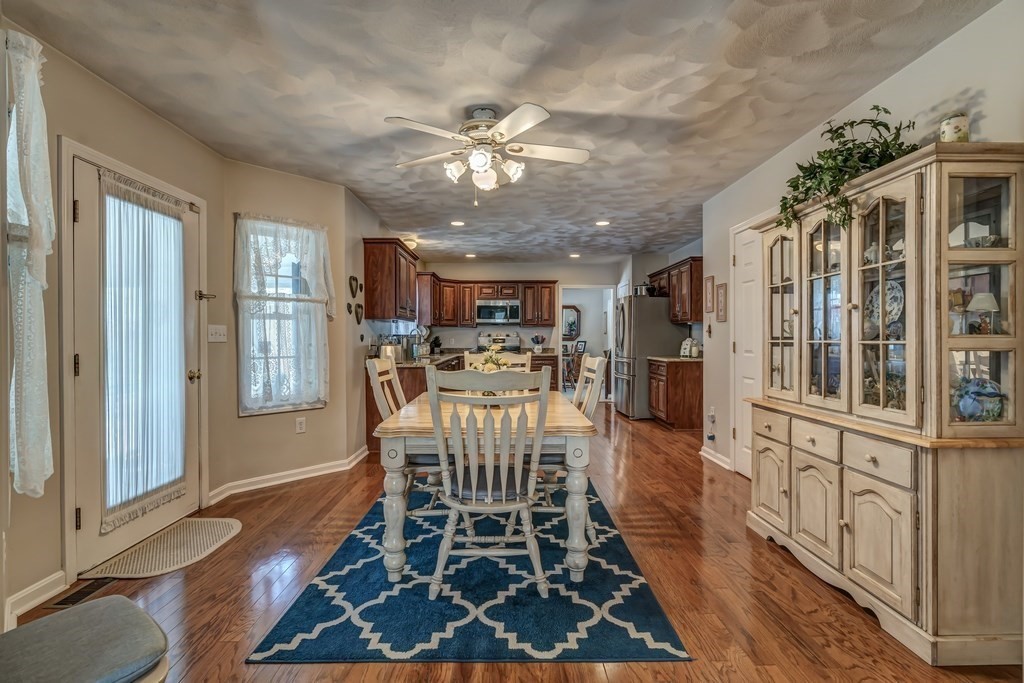 4 Cartwright Lane Billerica, MA 01821 - Photo 18 of 42