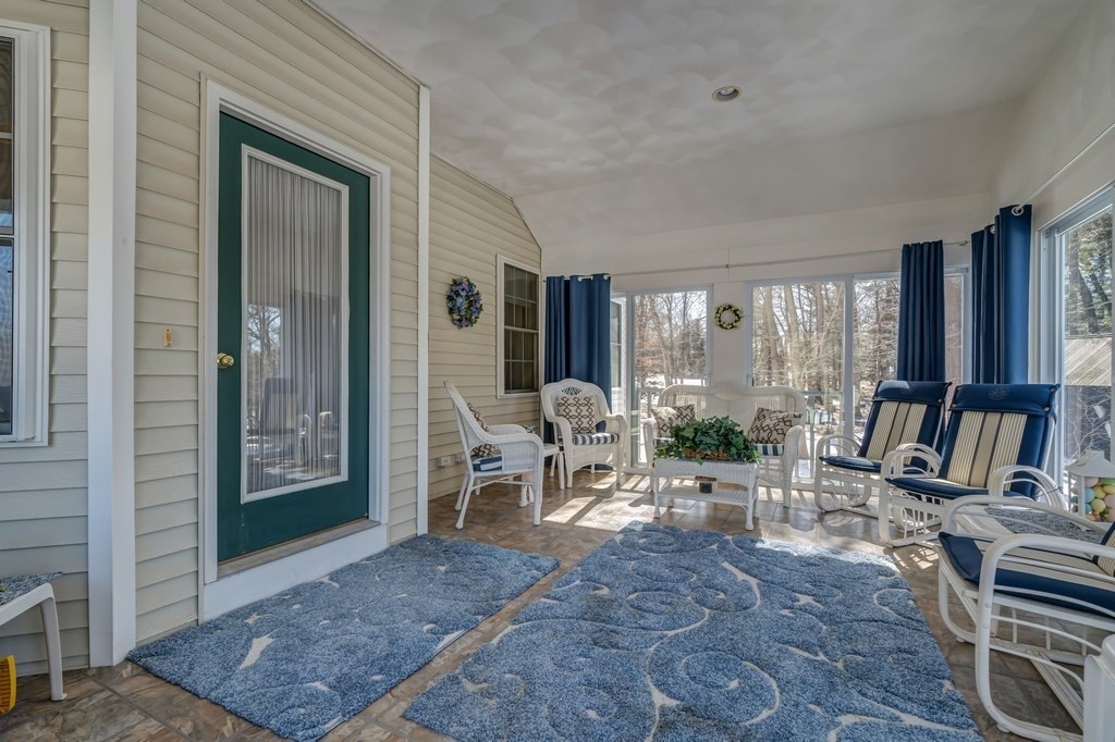 4 Cartwright Lane Billerica, MA 01821 - Photo 20 of 42