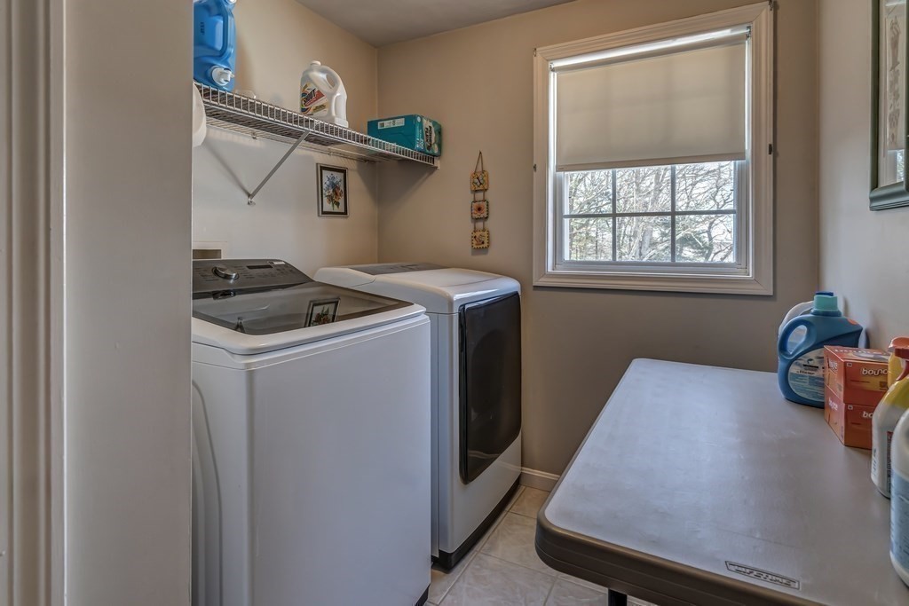 4 Cartwright Lane Billerica, MA 01821 - Photo 34 of 42