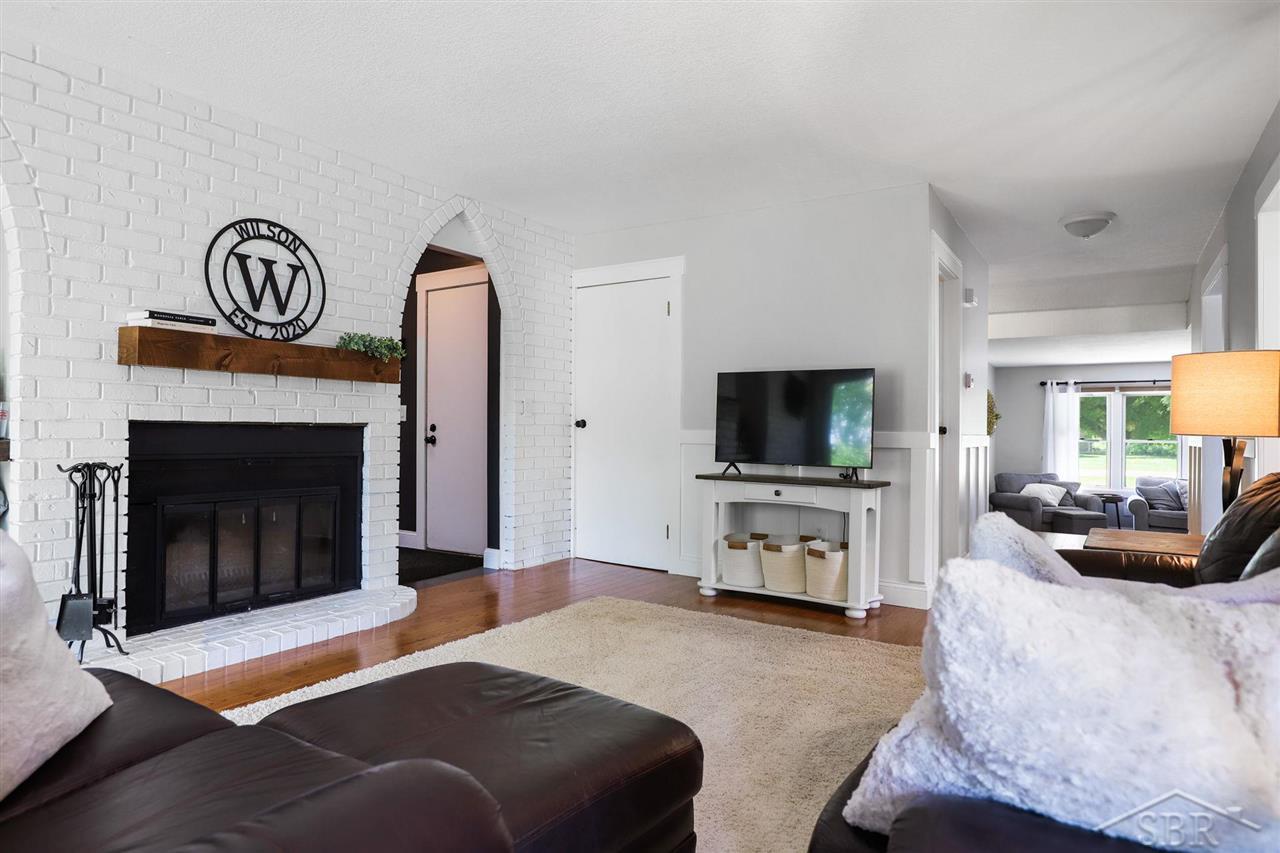 3875 Hackett Road Saginaw, MI 48603 - Photo 17 of 65 50078906-16.JPG