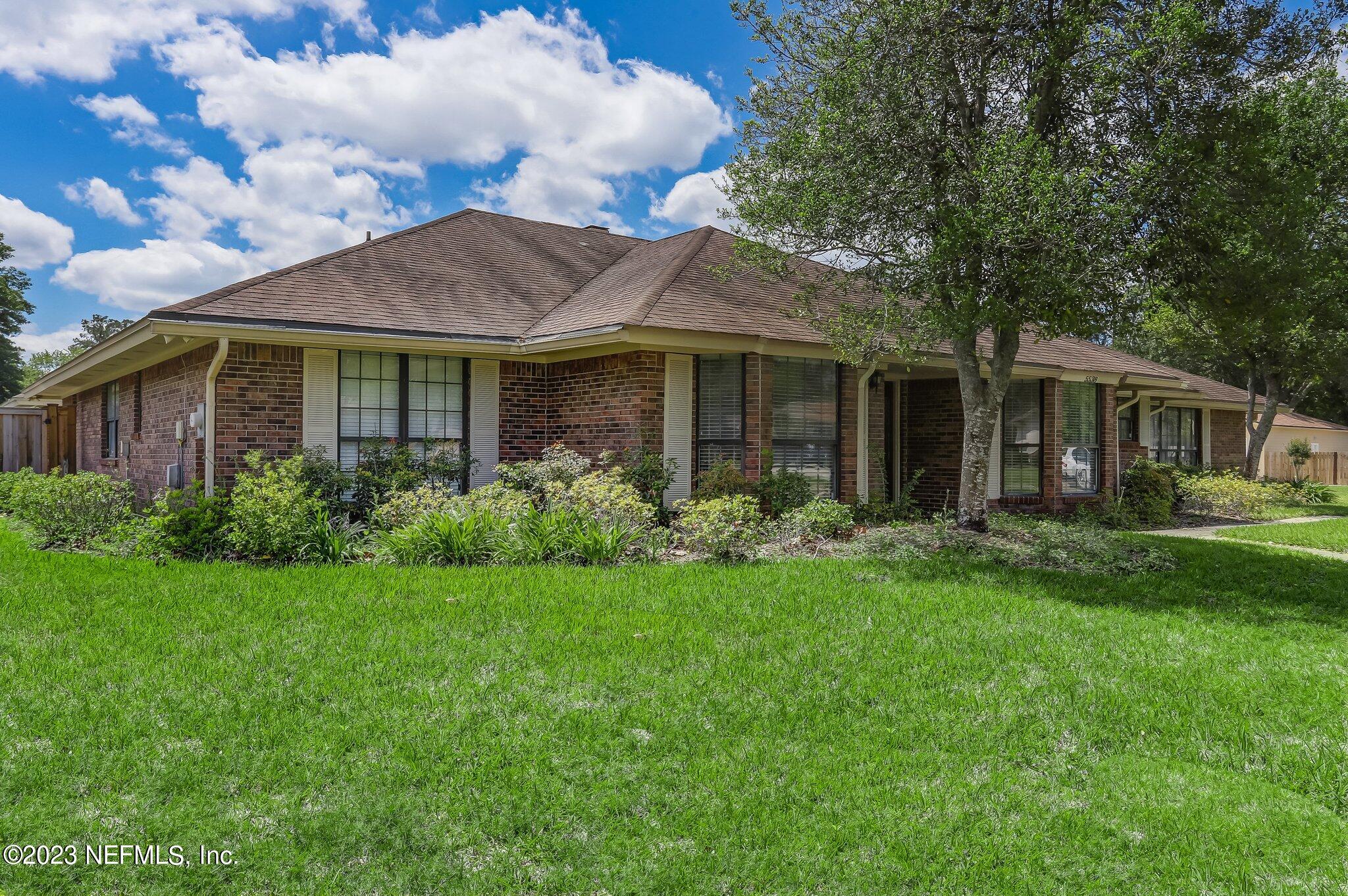 5538 Swamp Fox Road Jacksonville, FL 32210 - Photo 3 of 77 8-web-or-mls-5538 Swamp Fox Rd (5 of 78