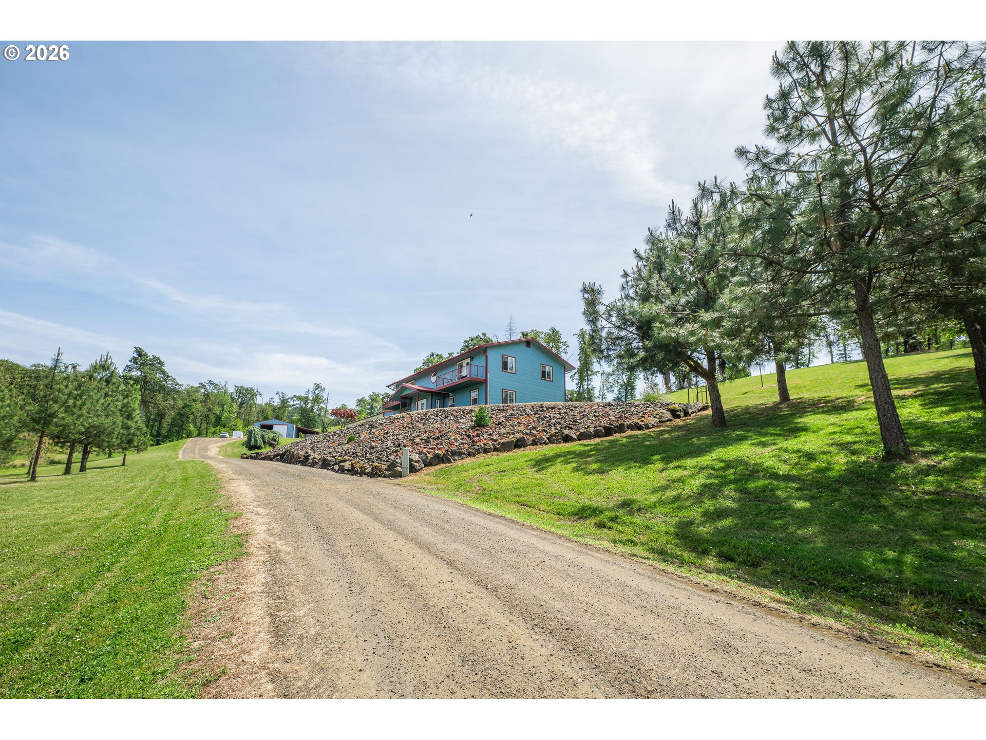 489 Fir Vista Road Sutherlin, OR 97479 - Photo 26 of 47 a big yard with lots of green space and plants