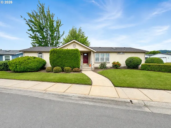 $275,000 | 3220 Crescent Avenue, Unit 39, Eugene, OR 97408