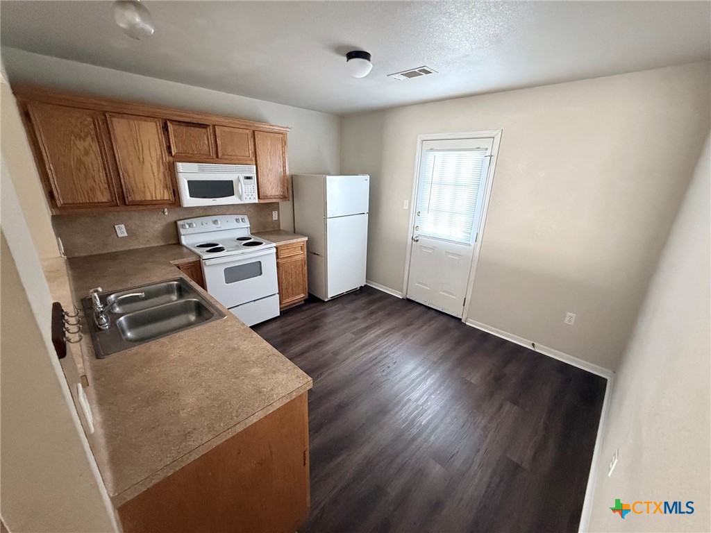 3104 Yaupon Road Copperas Cove, TX 76522 - Photo 5 of 11