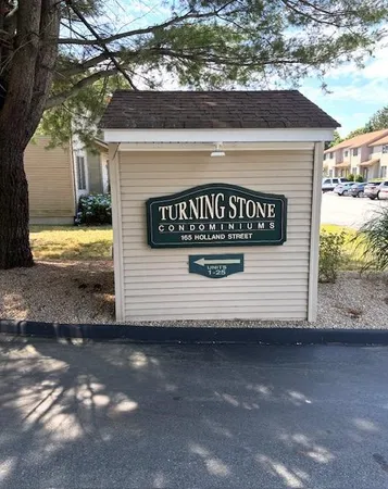 $359,000 | 165 Holland Street, Unit 4, Cranston, RI 02920
