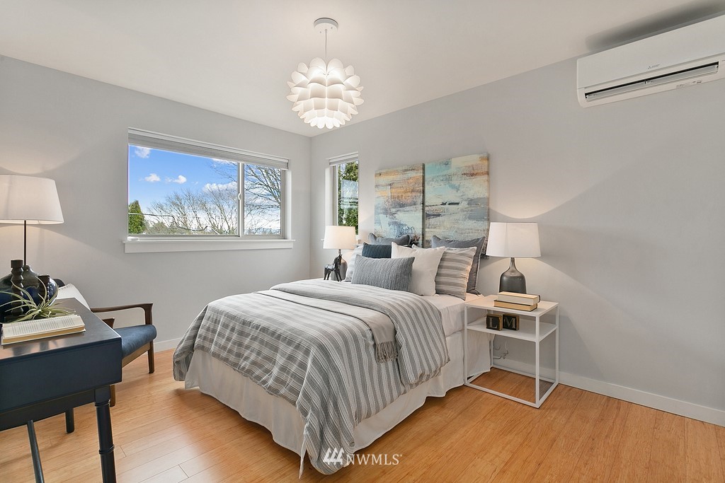 4207 Whitman Avenue North Seattle, WA 98103 - Photo 13 of 23