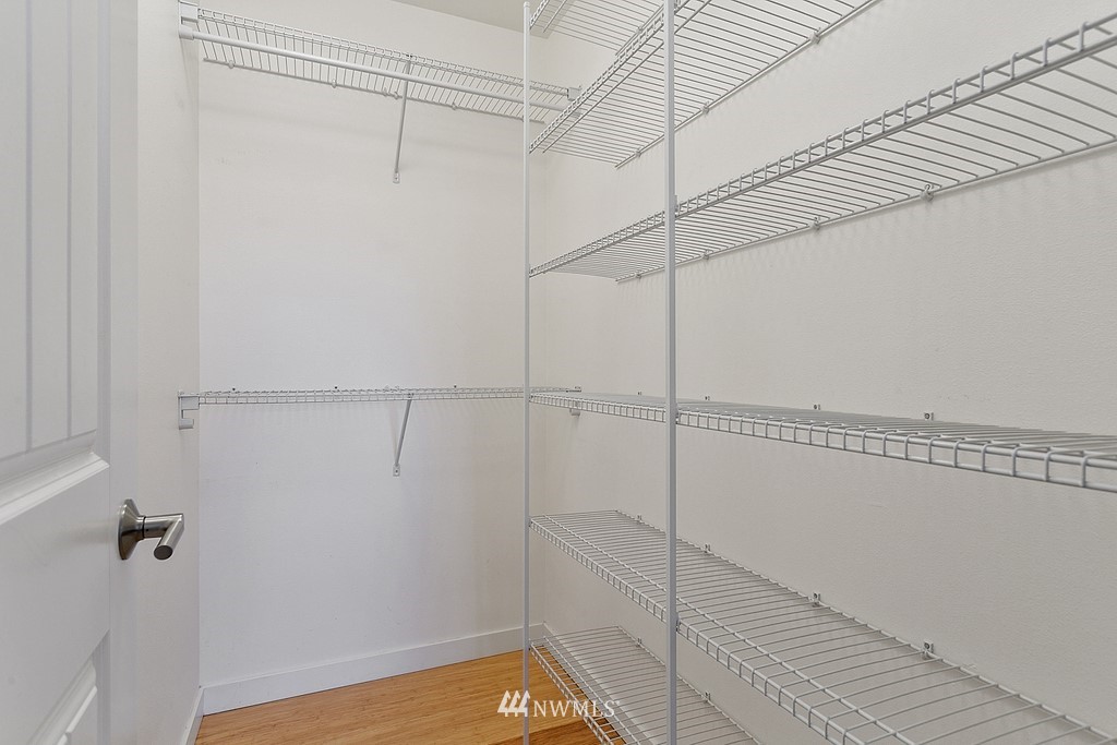 4207 Whitman Avenue North Seattle, WA 98103 - Photo 18 of 23