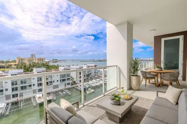 $1,125,000 | 920 North Osceola Avenue, Unit 703, Clearwater, FL 33755