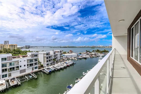 $1,125,000 | 920 North Osceola Avenue, Unit 703, Clearwater, FL 33755