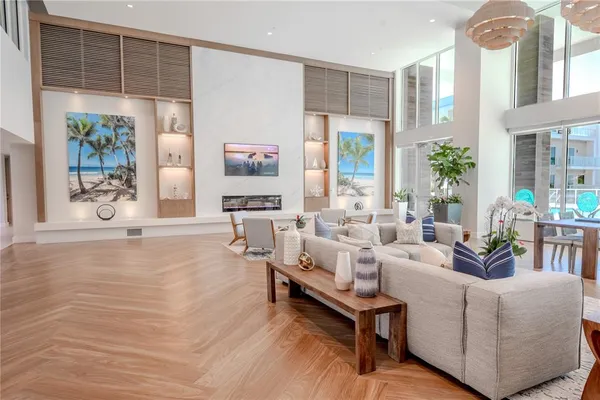 $1,125,000 | 920 North Osceola Avenue, Unit 703, Clearwater, FL 33755