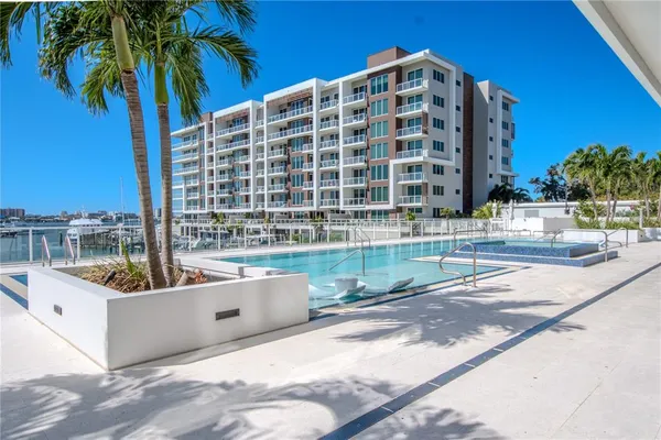 $1,125,000 | 920 North Osceola Avenue, Unit 703, Clearwater, FL 33755