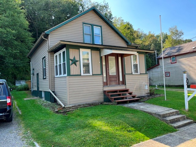 22 Mechanic Street Rouseville, PA 16344 - Photo 2 of 15