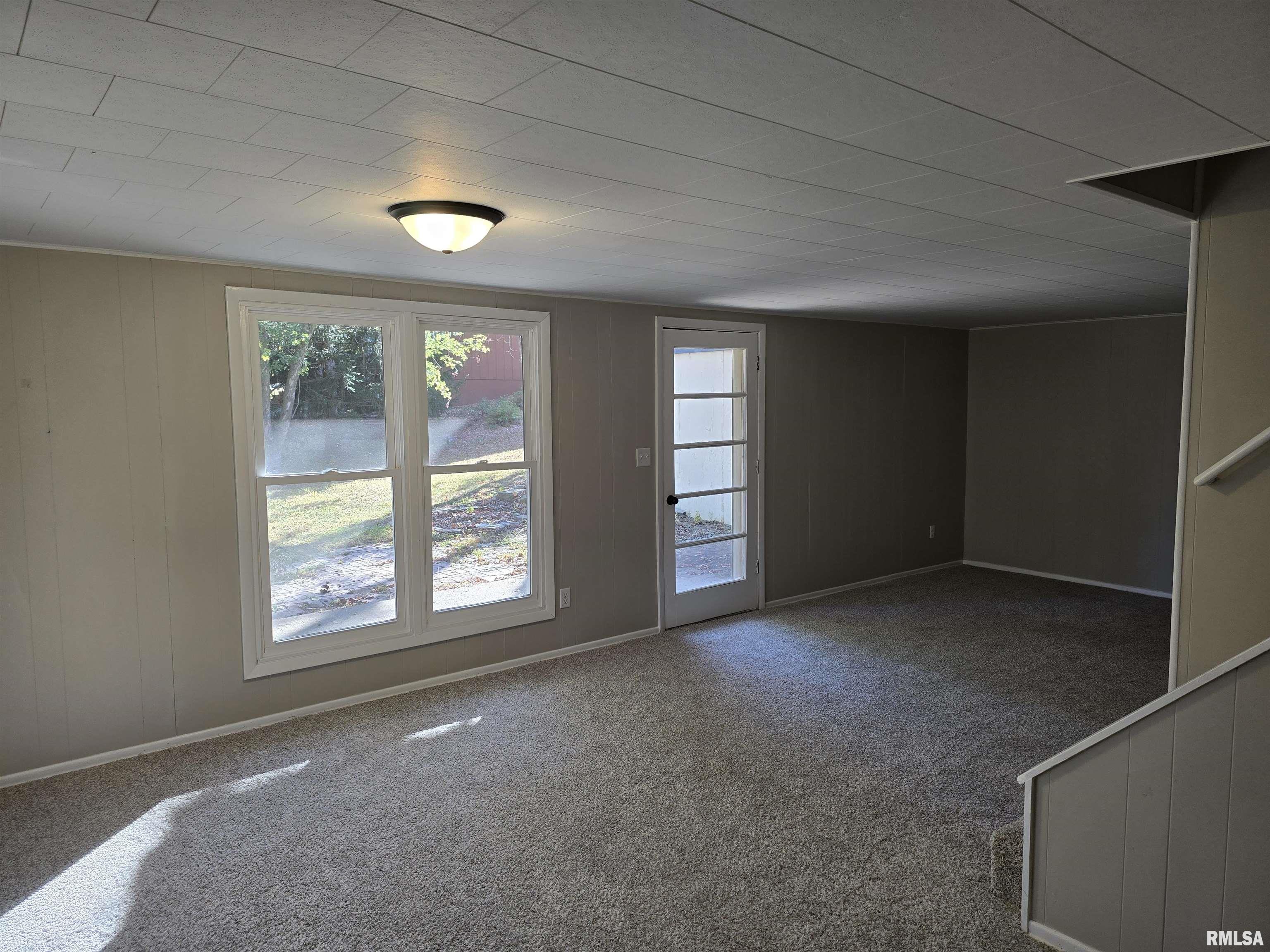 110 Crestview Drive Hamilton, IL 62341 - Photo 11 of 20