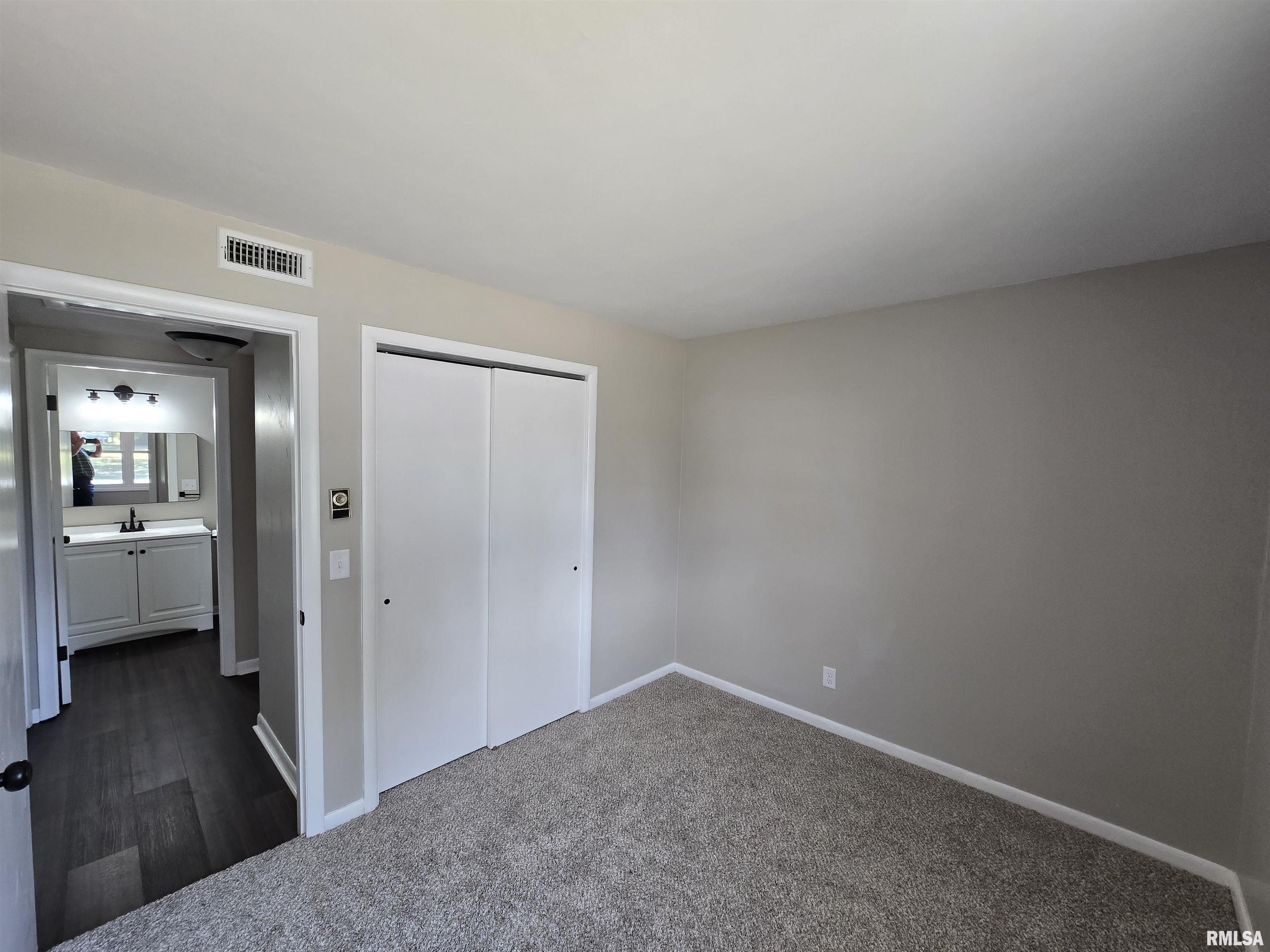 110 Crestview Drive Hamilton, IL 62341 - Photo 9 of 20