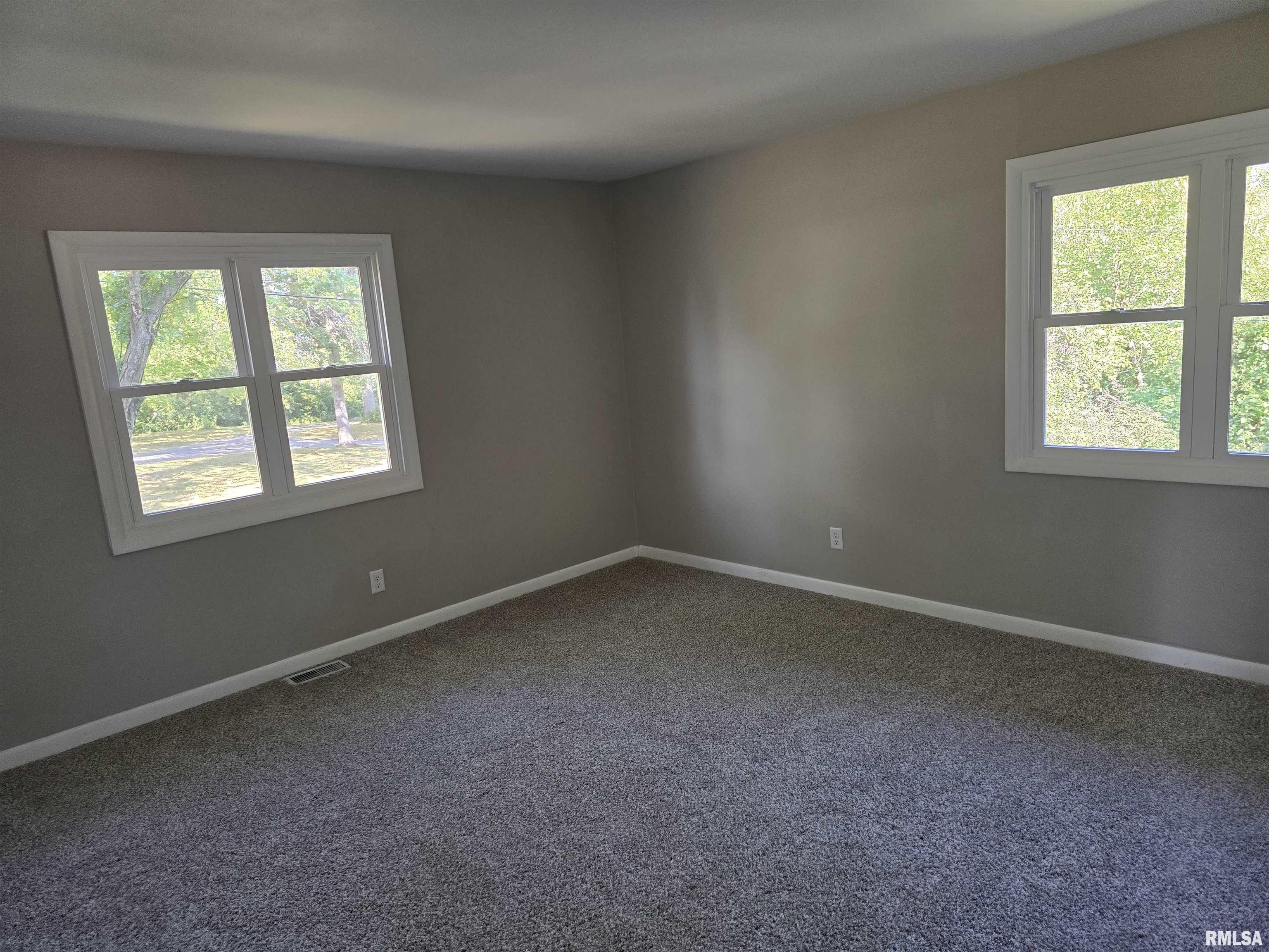 110 Crestview Drive Hamilton, IL 62341 - Photo 10 of 20