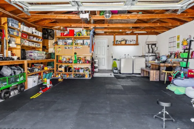 a picture of a very nice looking city