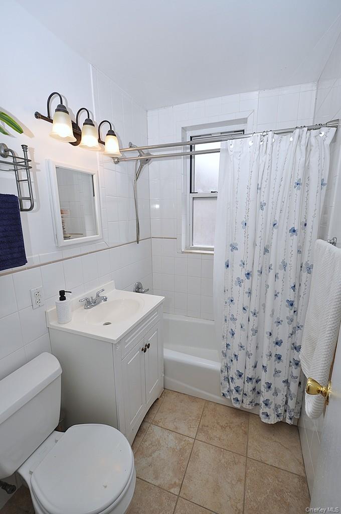 1 Vincent Road, Unit 6B Bronxville, NY 10708 - Photo 20 of 28 a bathroom with a sink toilet and shower