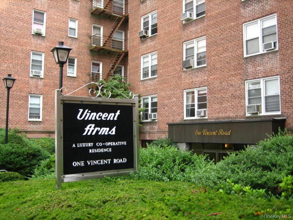 1 Vincent Road, Unit 6B Bronxville, NY 10708 - Photo 2 of 28 a view of a brick building