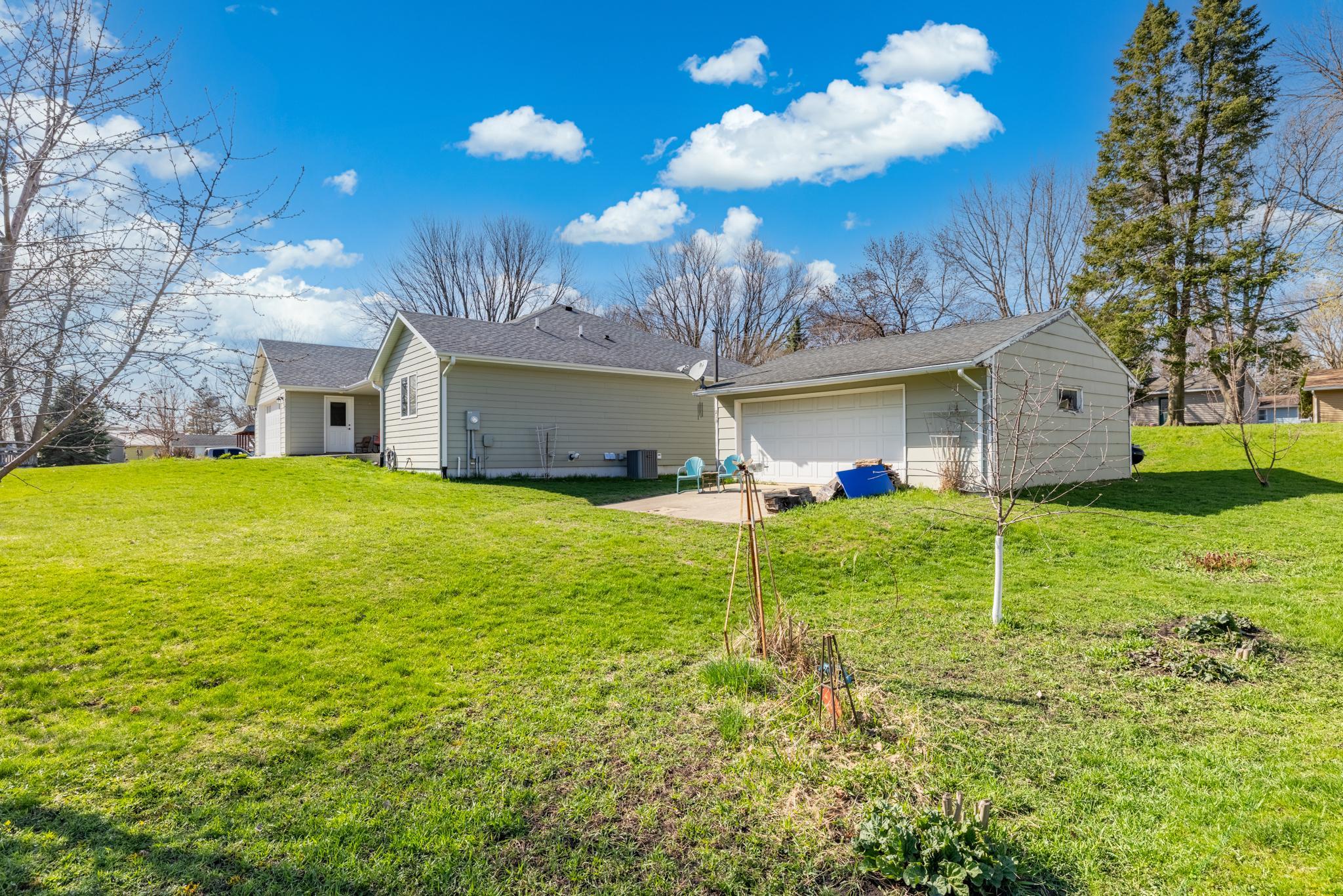 219 Main Street East Clarks Grove, MN 56016 - Photo 28 of 32