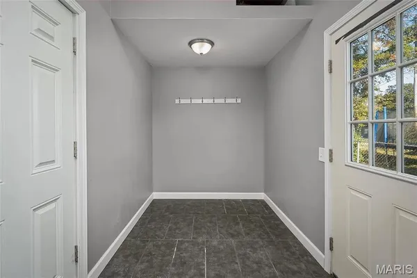 $210,000 | 645 Pelican Lane, Florissant, MO 63031