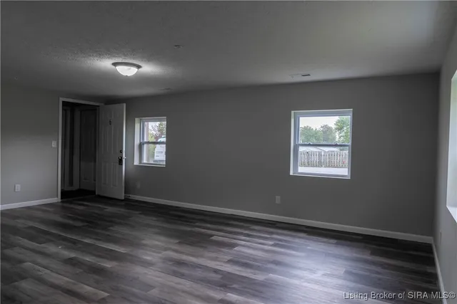 $1,050 | 1170 North Eastern School Road, Pekin, IN 47165